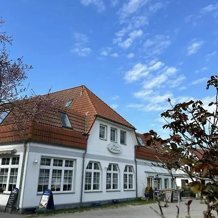 Hotel & Restaurant Haus Hiddensee *