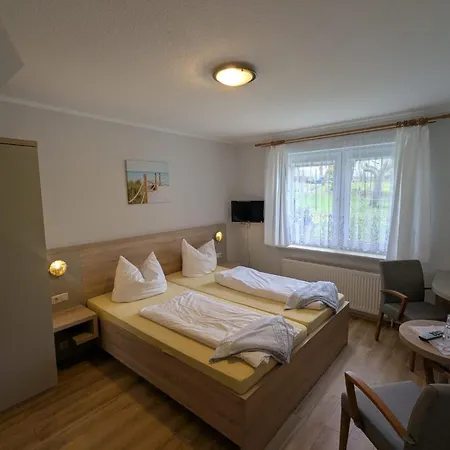 Pension&restaurant Haus Hiddensee Kloster