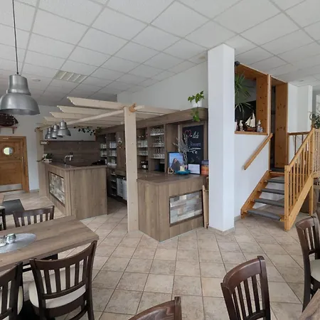 & Restaurant Haus Hiddensee * Kloster Veßra