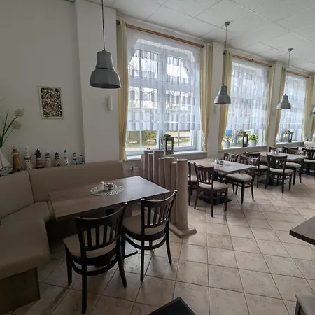 & Restaurant Haus Hiddensee